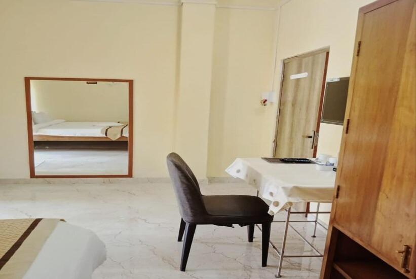 Hotel Shoolin Wood Hatikhuli Esterno foto