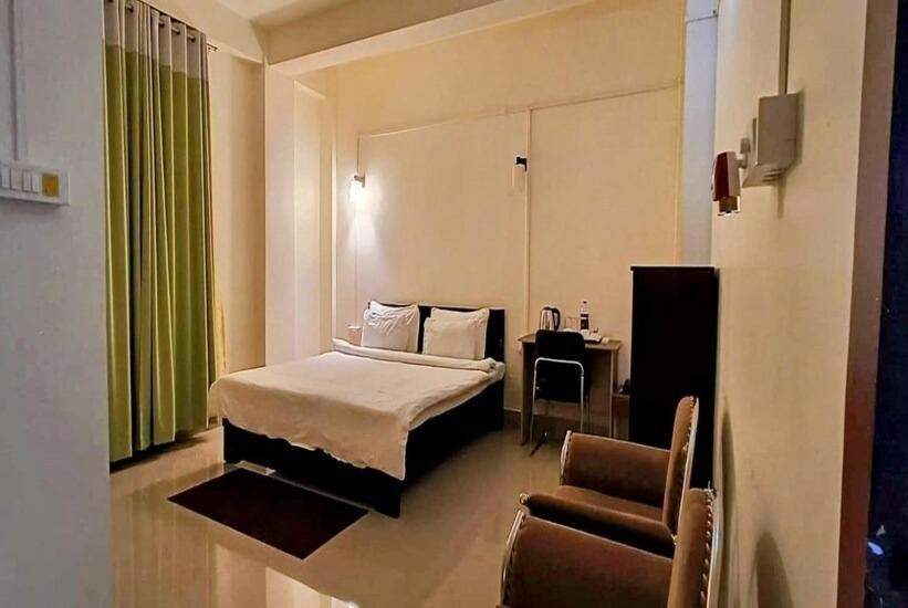 Hotel Shoolin Wood Hatikhuli Esterno foto